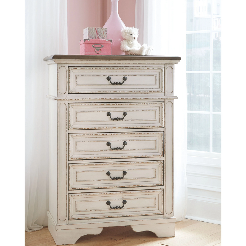 Ashely Realyn Chest in Chipped White-Washburn's Home Furnishings