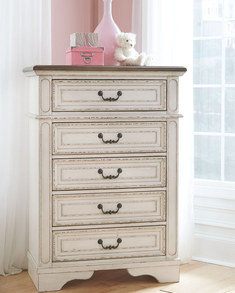 Ashely Realyn Chest in Chipped White-Washburn's Home Furnishings