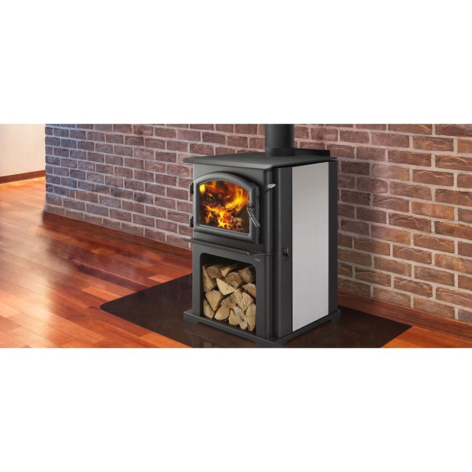 Quadra-Fire Discovery I in a finished room; decorative side treatment, chimney and surrounding finishes may be separately selected