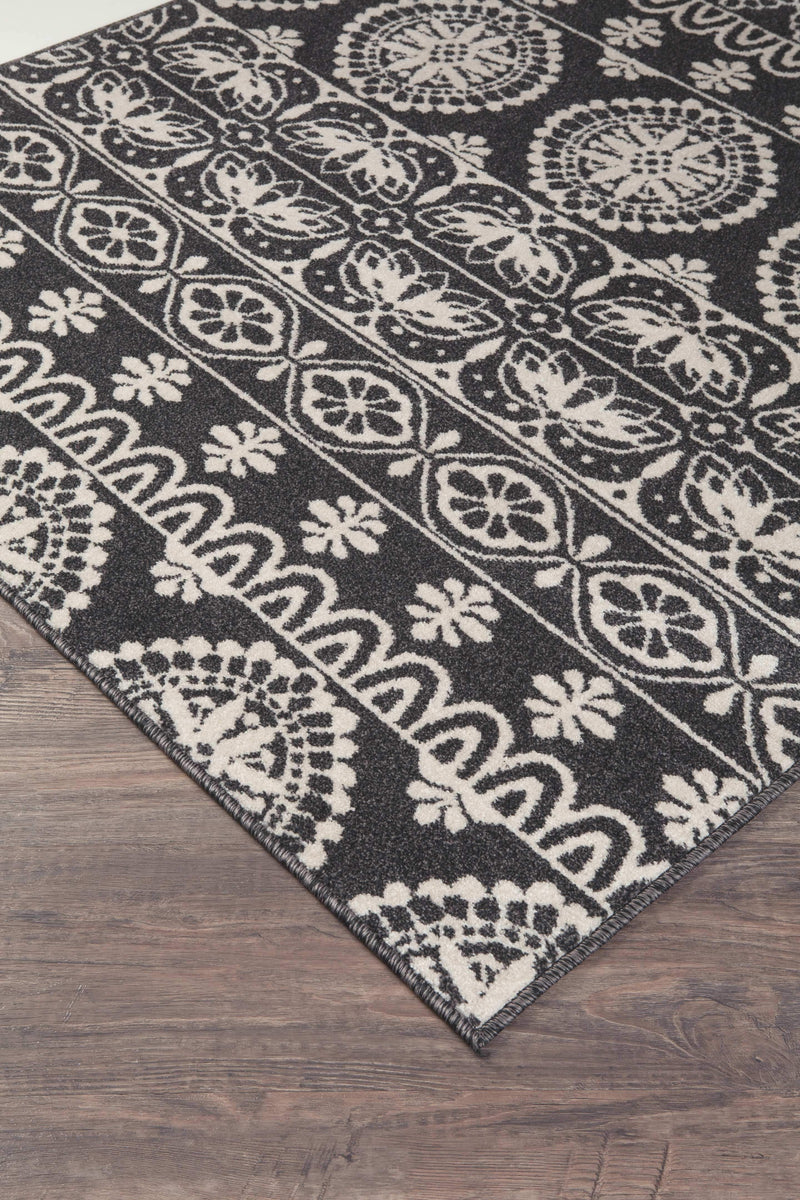 Jicarilla - Black/cream/gray - Medium Rug-Washburn's Home Furnishings