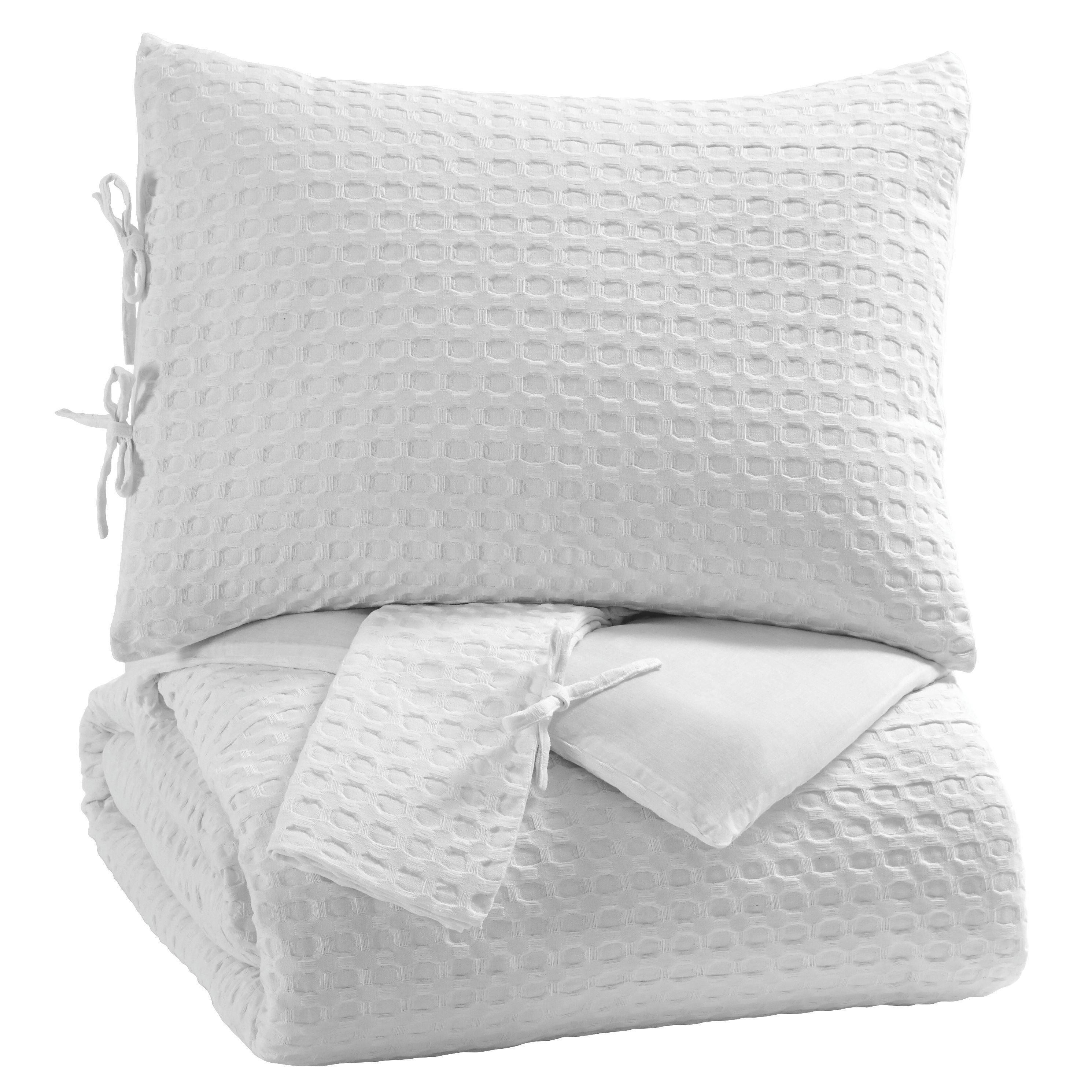 Ashley Furniture Maurilio Comforter